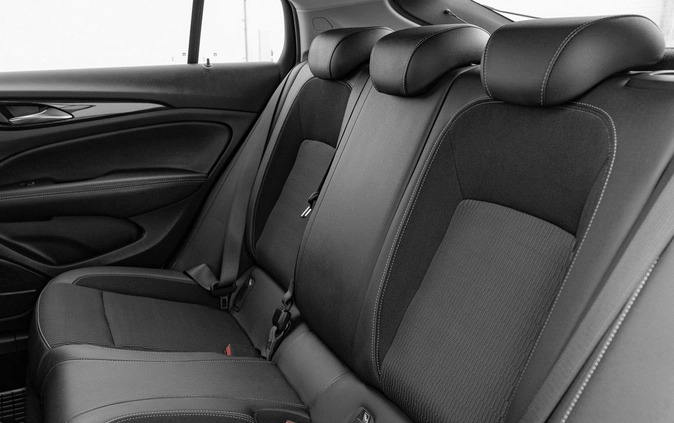 Opel Insignia cena 63850 przebieg: 184089, rok produkcji 2020 z Bierutów małe 667